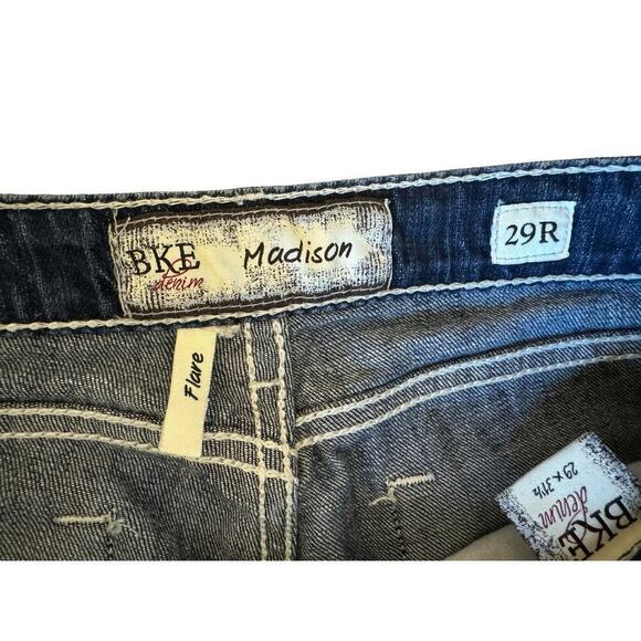 BKE Denim Women’s Madison Flare Jeans - Low Rise - Light Wash Distressed - 29 R - Picture 7 of 12